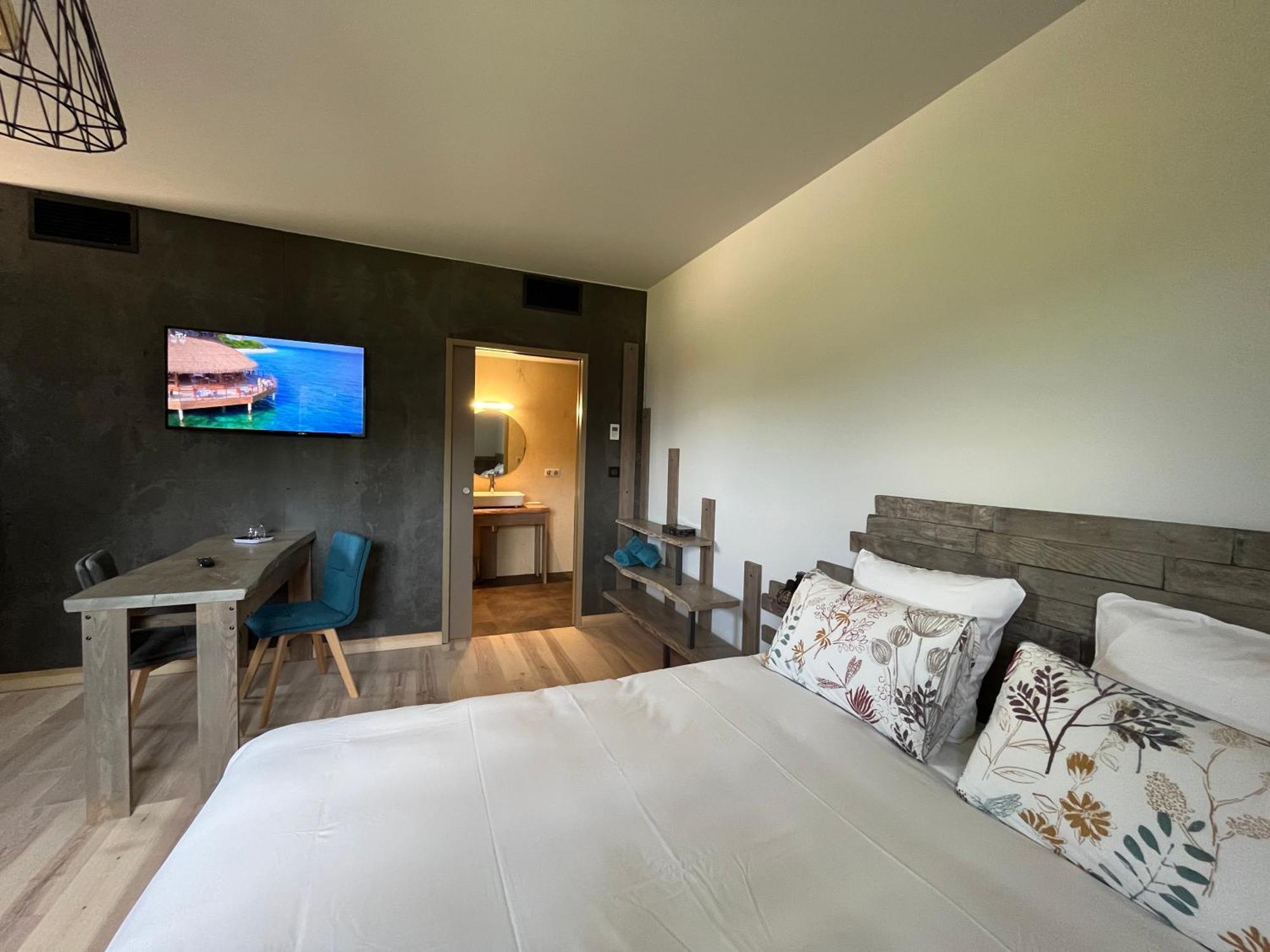 Hotel En Tilleul Pont-du-Navoy Екстер'єр фото